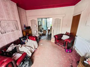 Lounge- click for photo gallery